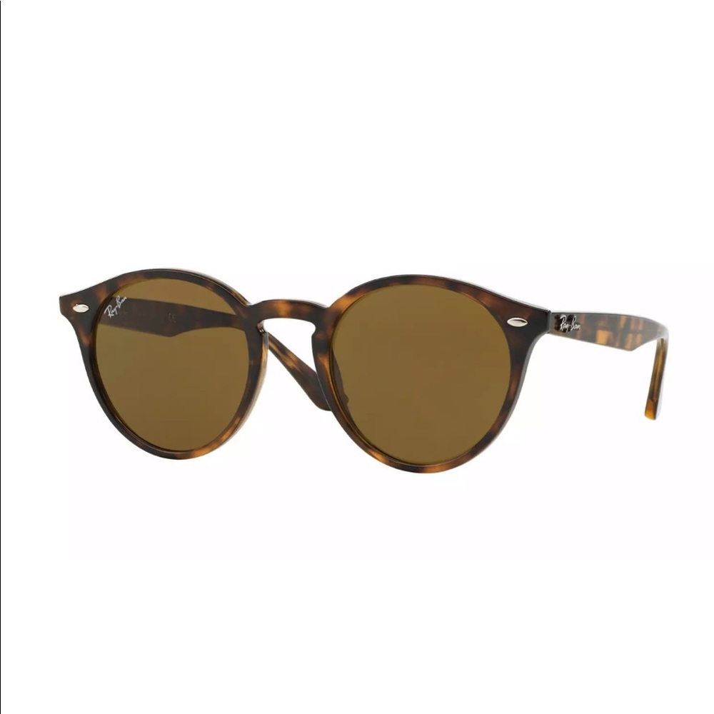 Tortoise shell Ray Bans!